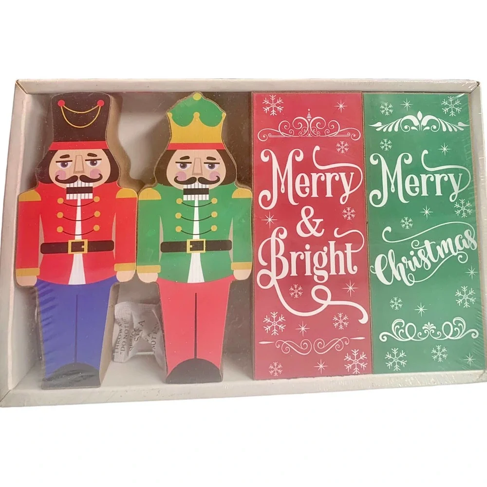 Lot of 3 Mini Wooden NutCracker‎ Soldier Merry & Bright Christmas Sign 2"x 5" - Picture 3 of 4
